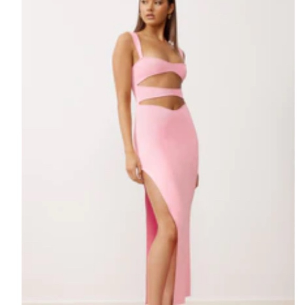 Elegant Pink Maxi Dress